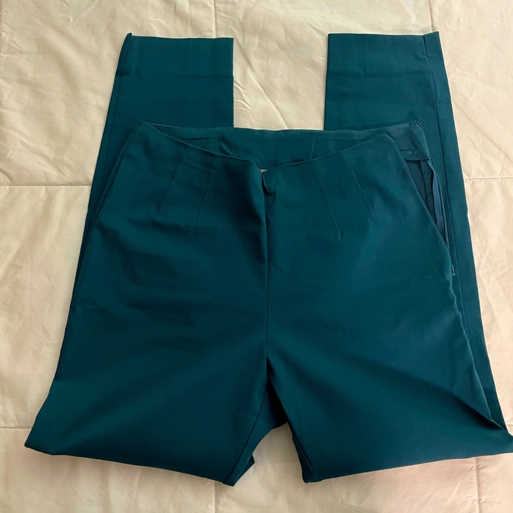 Side zip ankle